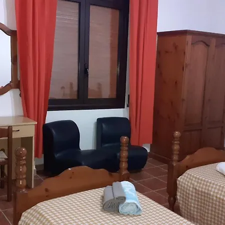 Domus Romangia Couette-café *