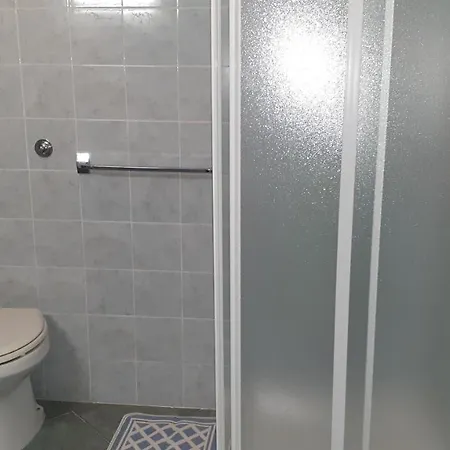 Oda ve Kahvaltı Domus Romangia *